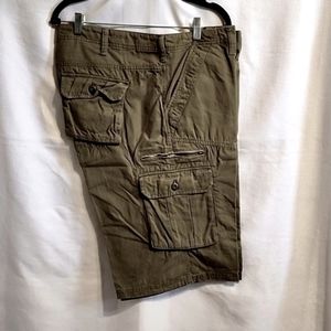 Men's Legend & Soul shorts, sz 38, Olive